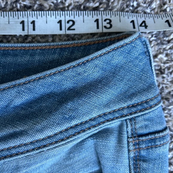 American Eagle Outfitters Super Stretch Kick Boot Jeans size 4 Short - Picture 5 of 7